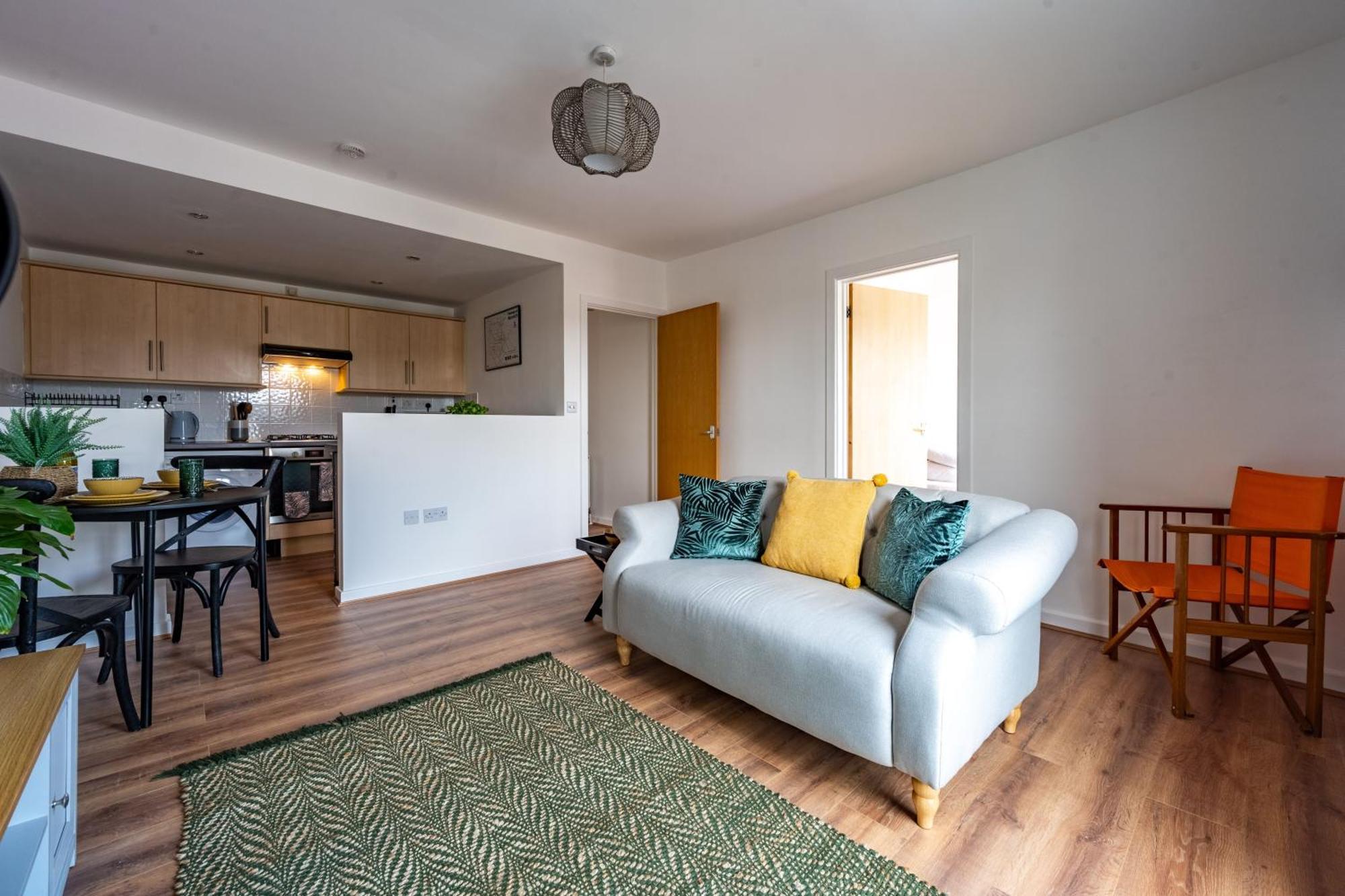 Swift Host Golden Triangle 2 Bed With Parking Apartment Norwich Exterior photo