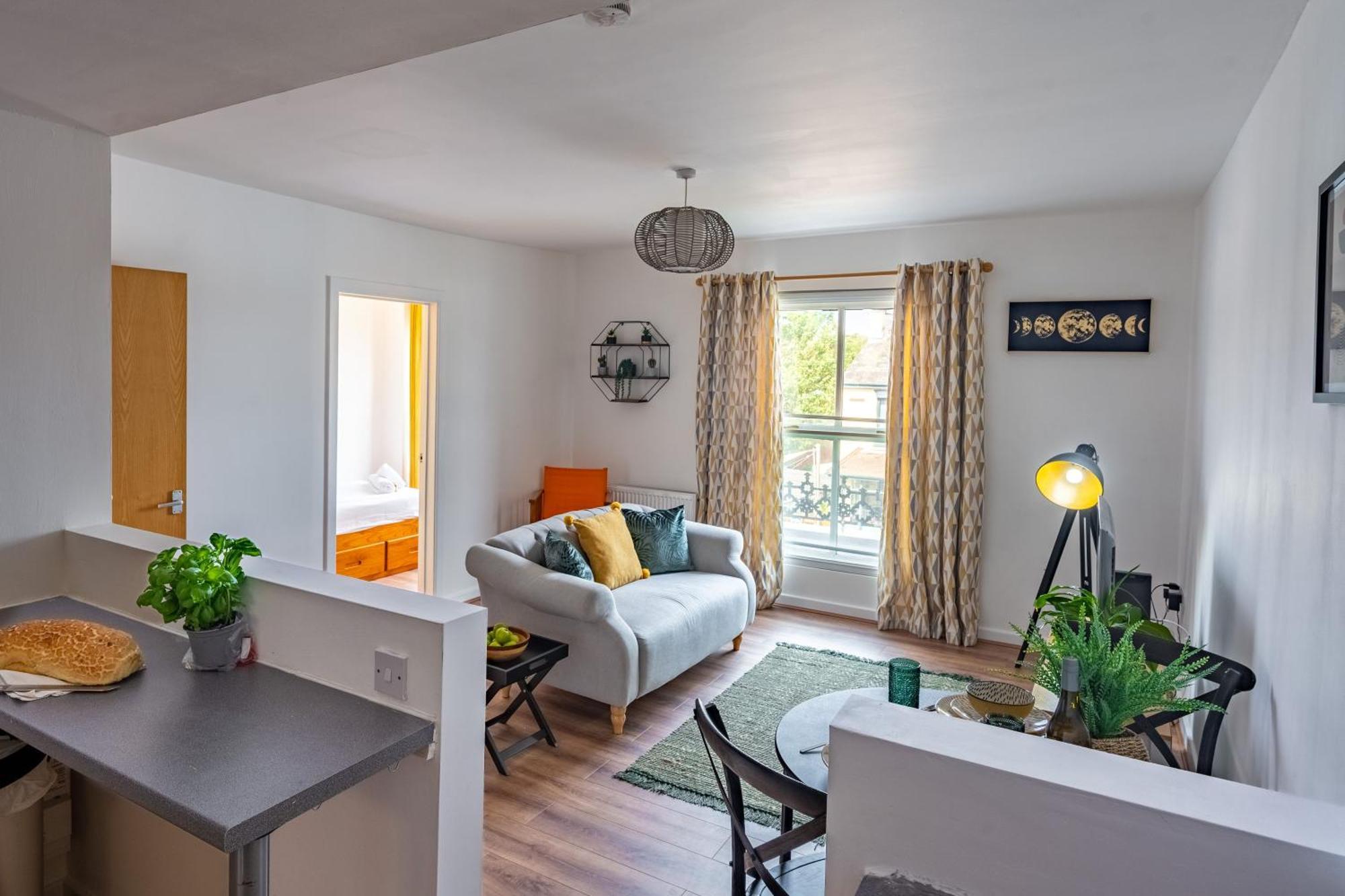 Swift Host Golden Triangle 2 Bed With Parking Apartment Norwich Exterior photo