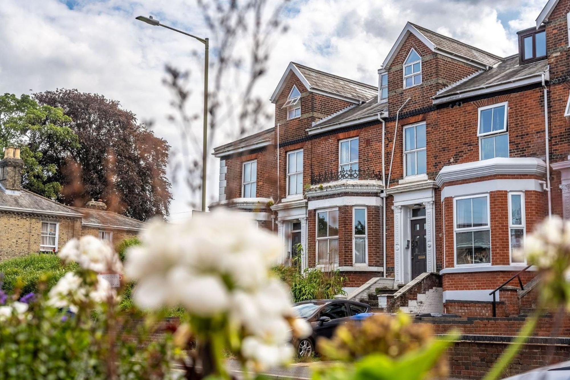 Swift Host Golden Triangle 2 Bed With Parking Apartment Norwich Exterior photo